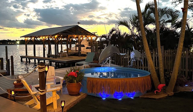 Island waterfront getaway with sunset views from hot tub and boaters paradise!