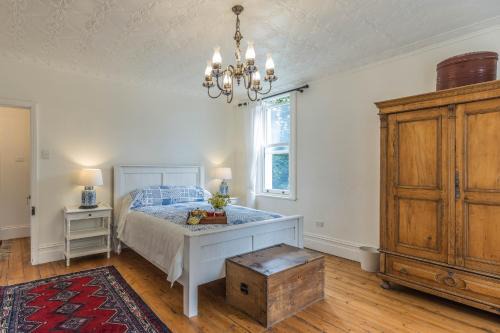 Islay House - Blue Room