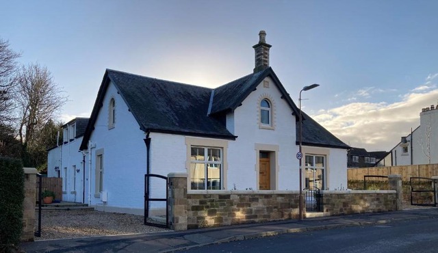 ISLAY House,Comfortable Home with private garden, Pencaitland, East Lothian, Scotland