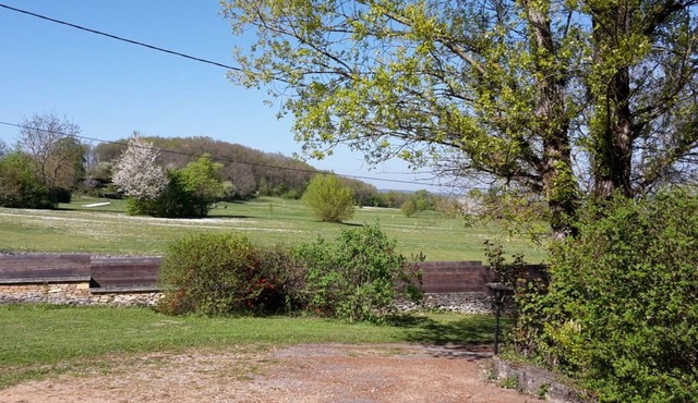 Isle d'Abeau, Bourgoin (38080), house facing a golf course, 35 km from Lyon, 9 people