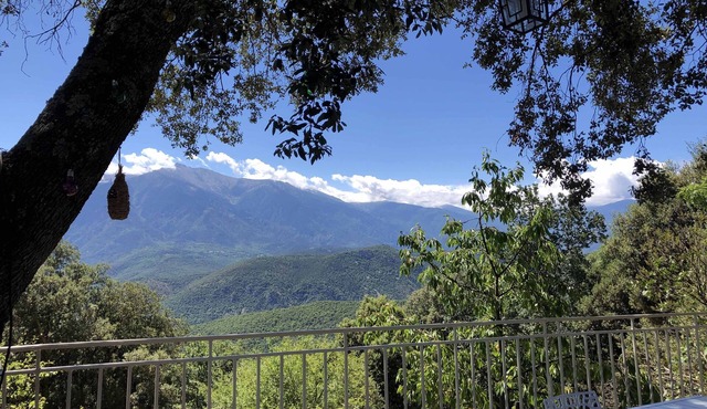 Isolated farmhouse with views of the Canigo