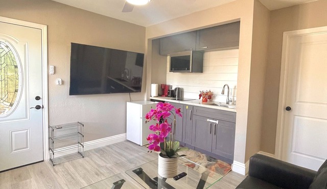It is like small guest house with one bedroom one bath, and kitchen