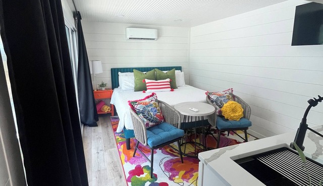 It’s time to start planning your summer vacation! Book your stay now!