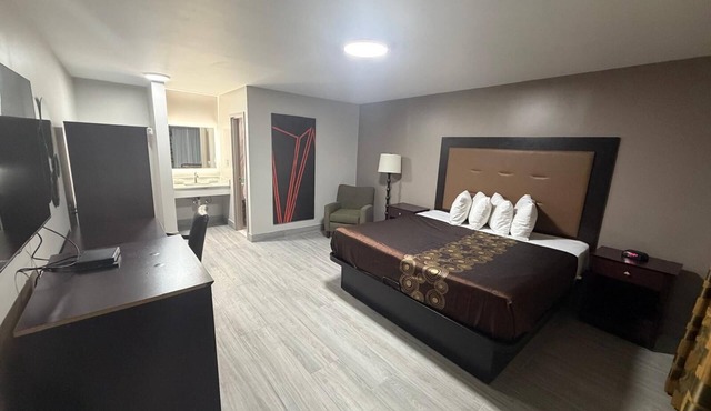 Ivory Tower Motor Inn