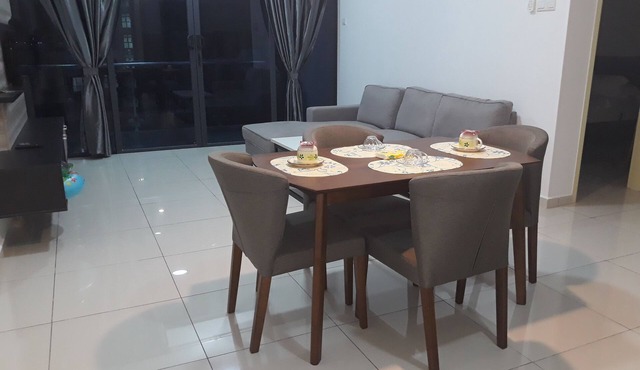 IVY-B FAMILY ATLANTIS RESIDENCE