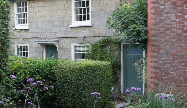 IVY COTTAGE PULBOROUGH