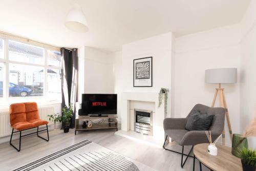 Ivy House - 3 Bedroom House - Contractor Stay