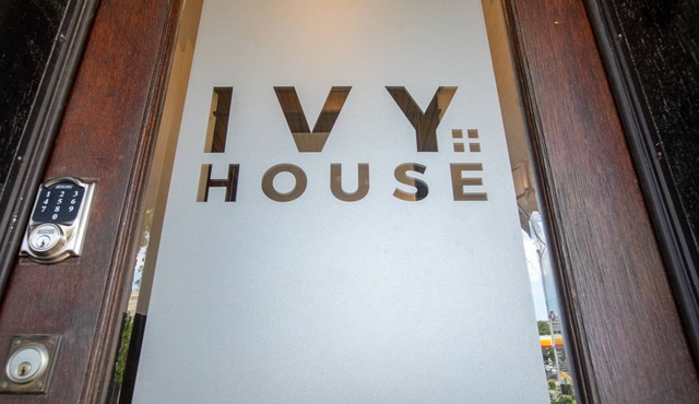Ivy House | Crossroads | 2nd & 3rd Floors