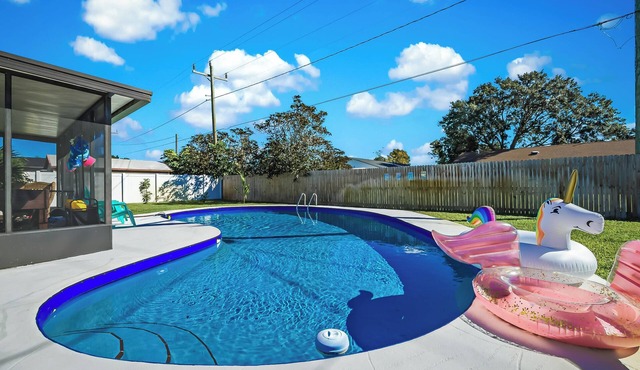 Ixora16 Heated Saltwater Pool/beach/airport, USSSA