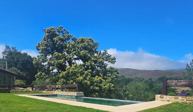 IZARBE, Rural house in the mountains, a stone's throw from the beach.