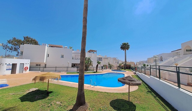 J. Palomares - Apartment with private garden