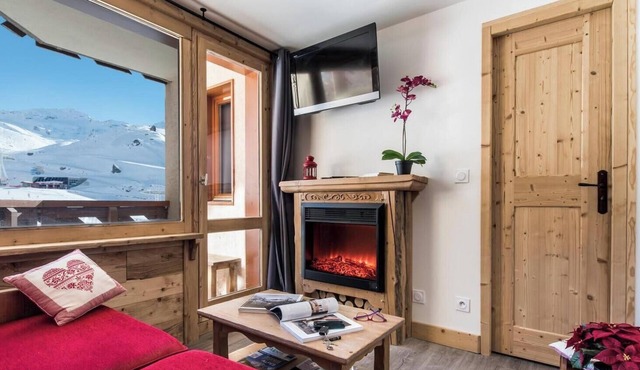 J2 Cosy Apt On Slopes Sleeps 10 Ski WIFI