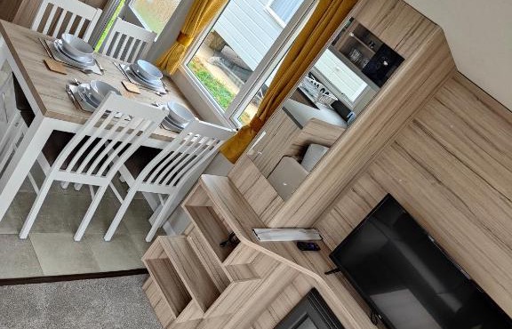 J6 Static caravan, Fairway holiday park