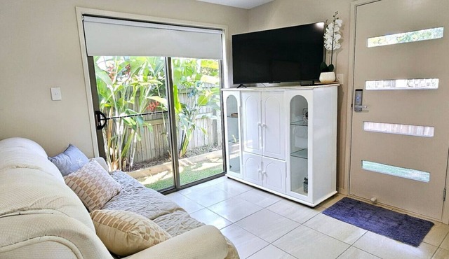 'Jacaranda' @ Sunlight Swan - Beerwah - sleeps 6