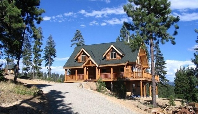 Jack Pine Lodge: Beautiful New Log Home