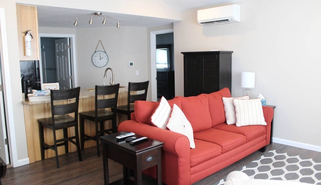 Jack's on the Bay, 2 Bedroom/1 Bath B