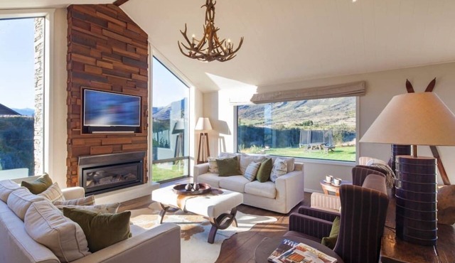 Jacks Point Lodge |Ski|Golf Or Relax |BBQ