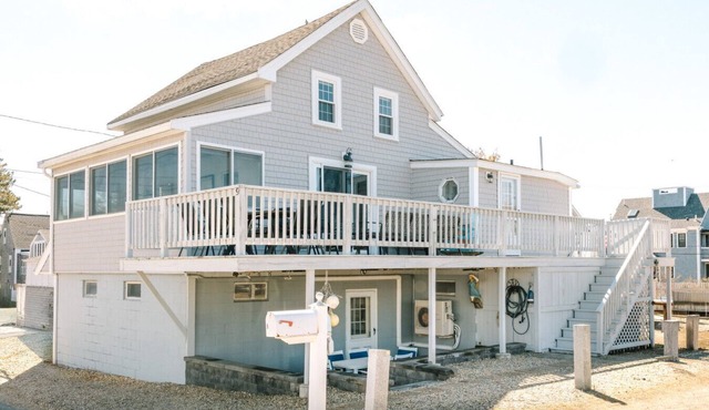 JackShack on Plum Island | Walk to Beach!