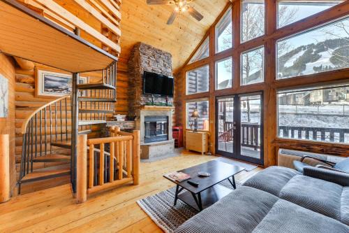 Jackson Condo w/Fireplace < Half Mi to Snow King!