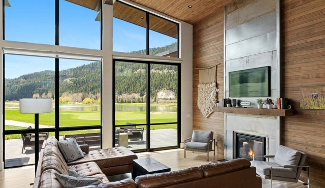 Jackson Hole Fairway Lodge 18