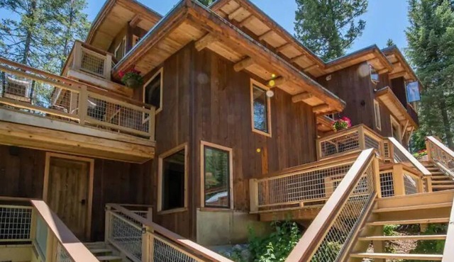 Jackson Hole Hideout Entire Home, Perfect for a Micro Wedding, Corporate Retreat