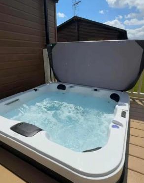 Jackson Lodge - Primrose