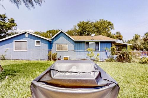 Jacksonville's Delight | House in Jacksonville with pool on St Johns River