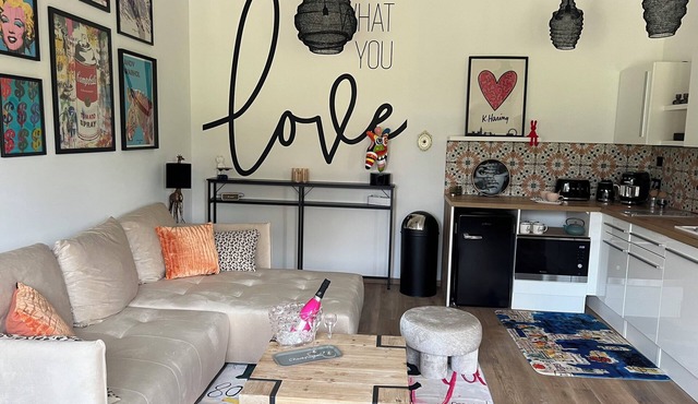 Jacuzzi and Champagne at Domaine de Nuisement