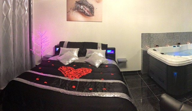 JACUZZI APARTMENT between Montpellier and Béziers