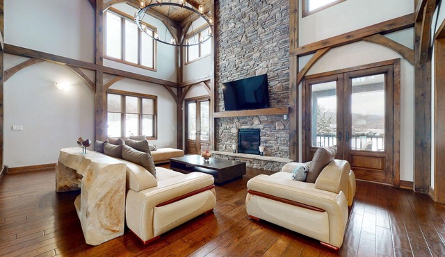 Jade’s Chalet 10 minutes from Blue Mountain