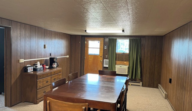 Jake's Corner Motel