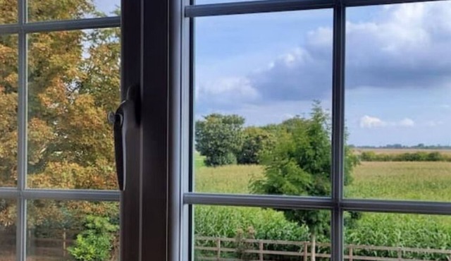 Jake’s Cottage, Langrick, Lincolnshire - Cosy 3 Bedroom Cottage, Sleeps up to 6