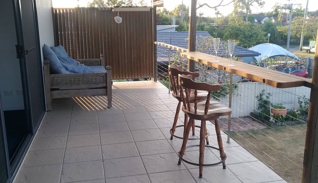 Jalibah by the Sea, close to Tweed River & Beaches sleeps 2-4 Pool Wifi Pets OK