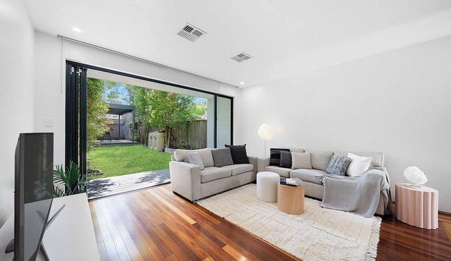 Jam Home | Newtown Haven close to Sydney CBD