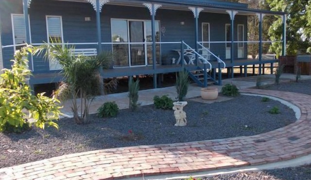 Jamar Lodge - Come and rest awhile.