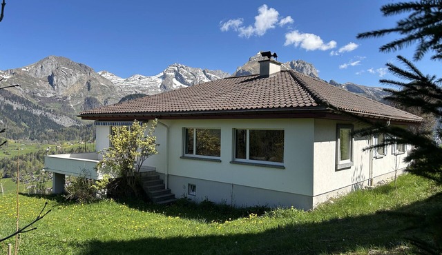 Jambo Pua 5.5-room holiday home in the middle of the mountains