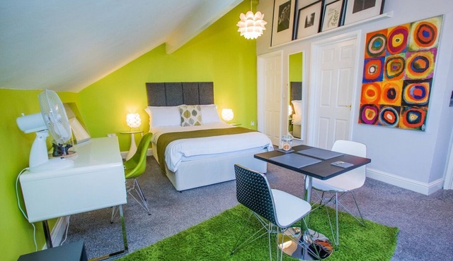 James' Place Dowlais Self Catering Studio 7 Idris