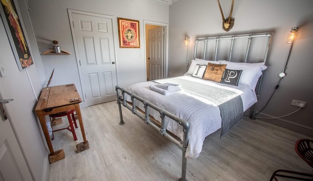 James' Place Dowlais Self Catering Studio 4 Boyo