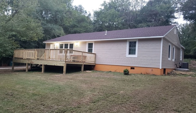 James River Airbnb River House