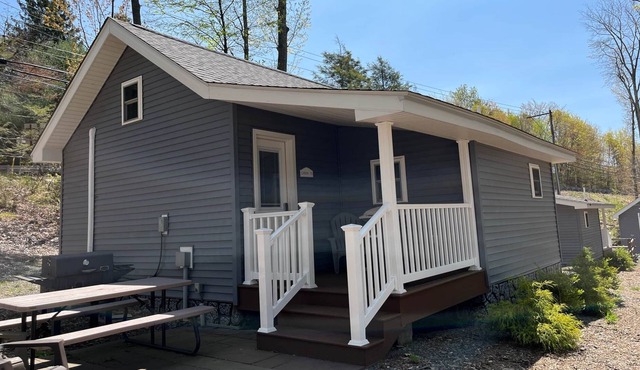 Janes 15 - Lakeside Cabins