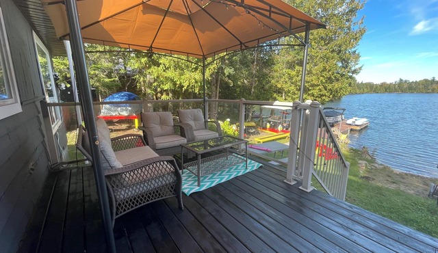 Jani's Lakeview Cottage, Jani's Lakeview Cottage 12-20 Guest