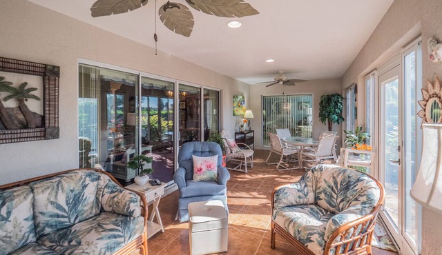 January 2024 Available!! Only 2 Minutes to Lake Sumter Landing!