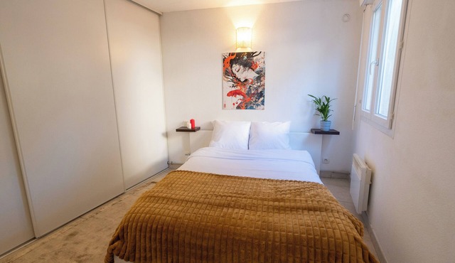 Japanese calm - a stone's throw from the Metro and Stadium