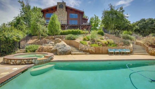 Japatul House w Pool & Spa 5 Star Google Reviews