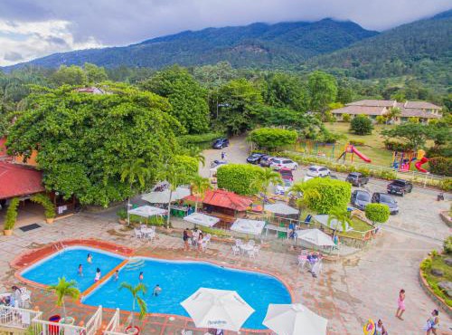Jarabacoa River Club & Resort