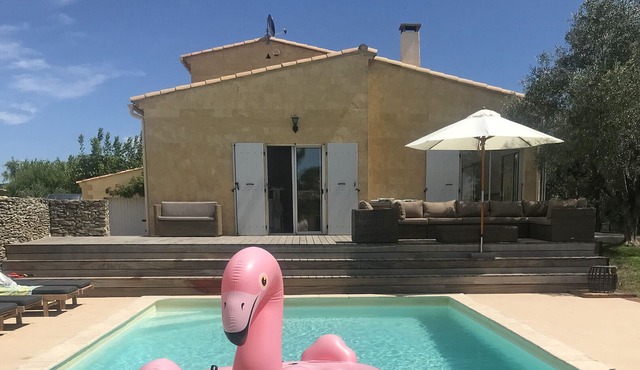 Jardin d'Uzès walking distance village