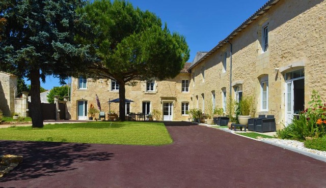 Jardin d'arcy - chambres d'hôtes avec piscine et SPA
