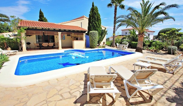 Jasmine - holiday villa with private pool in Moraira
