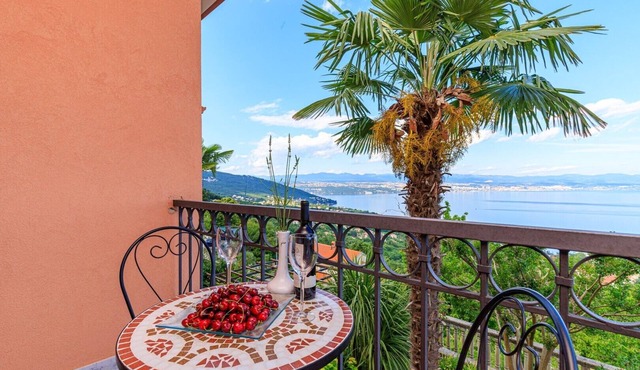 Jasminka/Apartment No.1 with Balcony and Sea View