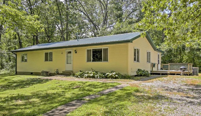 Jasonville Cabin - Walk to Shakamak State Park!